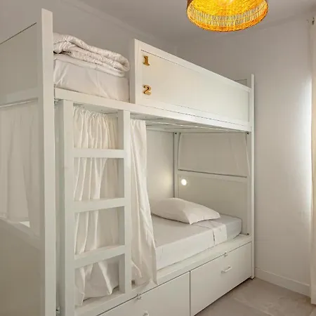 Sun Lovers Hostel Αλμπουφέιρα