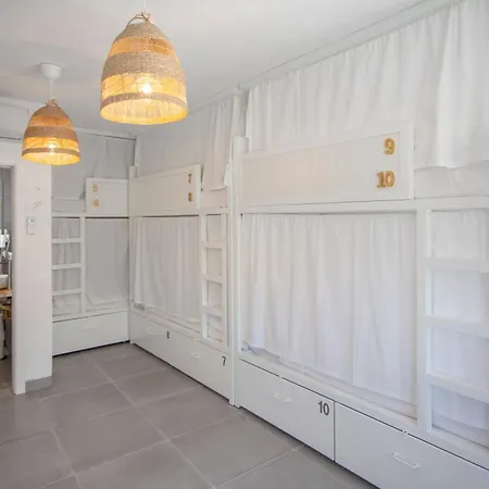 호스텔 Sun Lovers